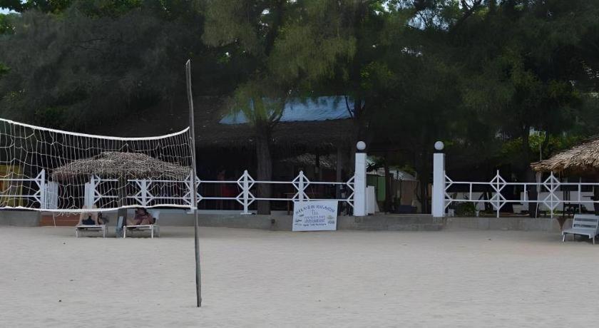 Silver Beach Hotel Trincomalee Eksteriør billede
